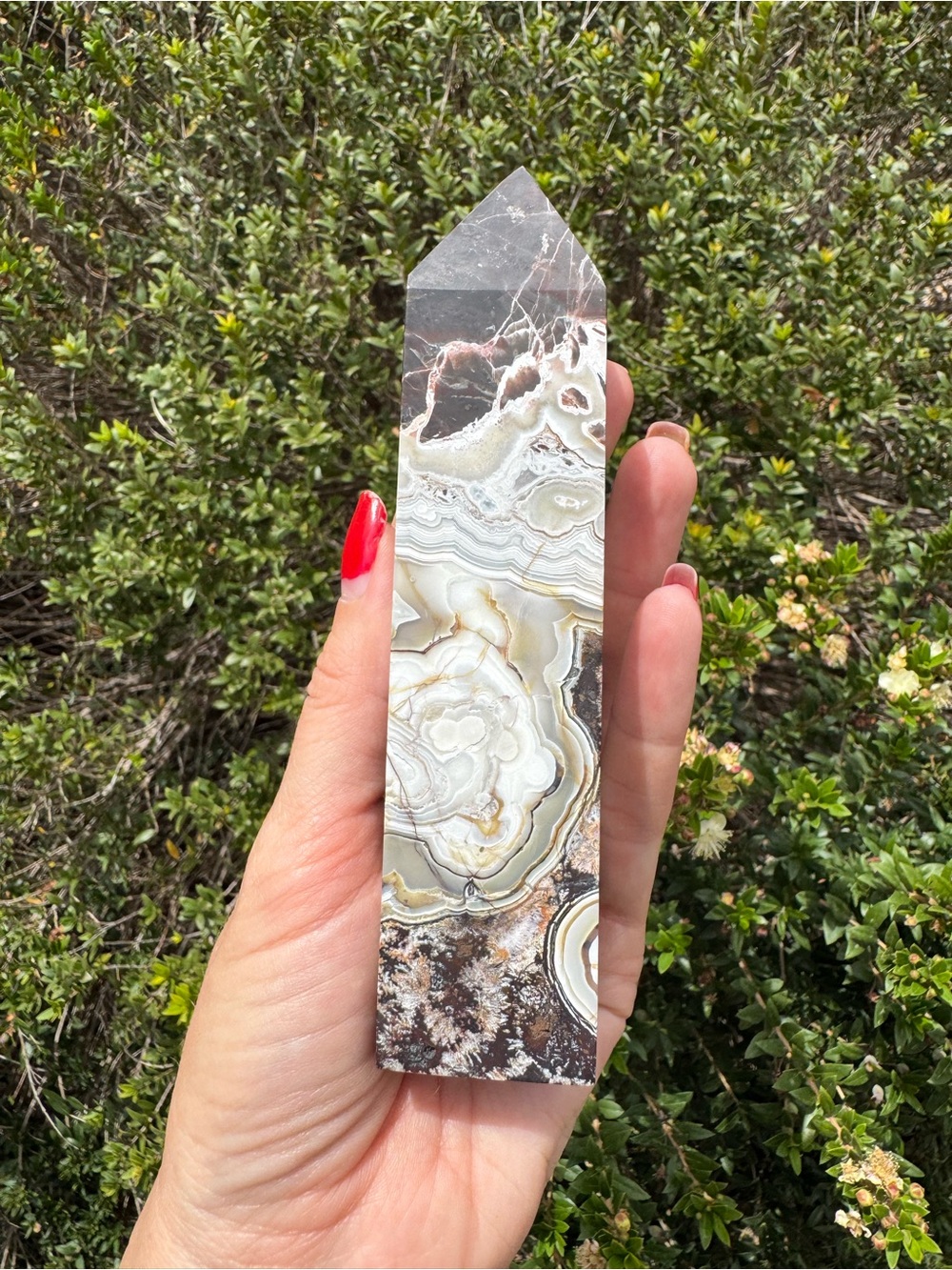 Polished black calcite and Agate Tower Point - Cream, White, Brown